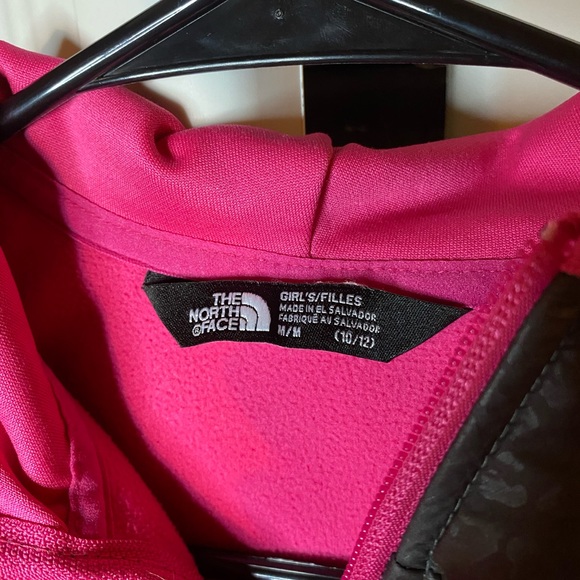 Girls North Face Jacket - Picture 4 of 4